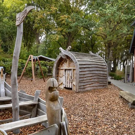 Traumhaftes Mit Terrasse - Odins Blick 11 - Ruhige Lage Mit Privatstrand, Sauna Lägenhet